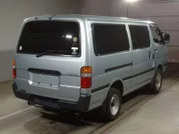 Toyota HIACE VAN лот № 62001 оценка R  с аукциона в Японии 1