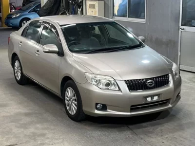 Toyota COROLLA AXIO  с аукциона в Японии