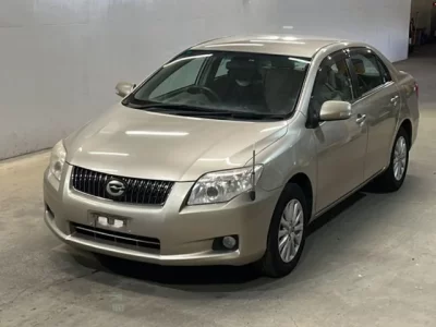 Toyota COROLLA AXIO  с аукциона в Японии
