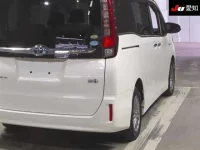 Toyota ESQUIRE лот № 3087 оценка 4  с аукциона в Японии 7