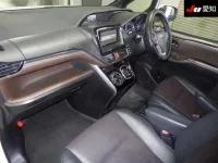 Toyota ESQUIRE лот № 3087 оценка 4  с аукциона в Японии 2