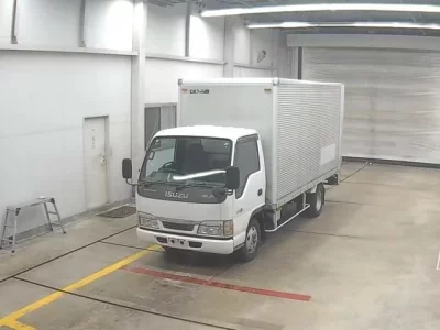 Isuzu ELF  с аукциона в Японии