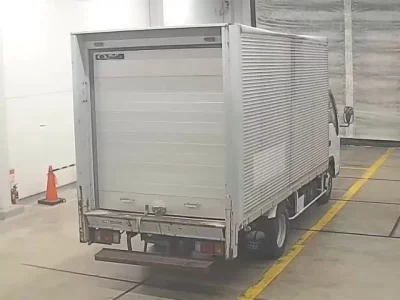 Isuzu ELF  с аукциона в Японии