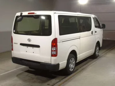 Toyota HIACE VAN  с аукциона в Японии