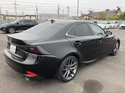 Lexus IS  с аукциона в Японии