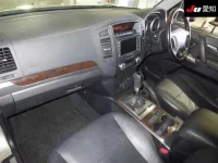 Mitsubishi PAJERO лот № 71346 оценка 4  с аукциона в Японии 2