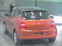 Suzuki SWIFT лот № 2209 оценка 4  с аукциона в Японии 1