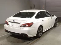 Toyota CROWN лот № 2203 оценка 3.5  с аукциона в Японии 1