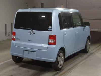 Toyota PIXIS SPACE