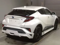 Toyota C-HR лот № 2208 оценка 4  с аукциона в Японии 1