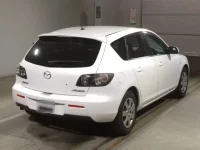 Mazda AXELA лот № 30503 оценка 4  с аукциона в Японии 1