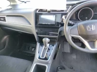 Honda SHUTTLE лот № 1 оценка 3.5  с аукциона в Японии 4