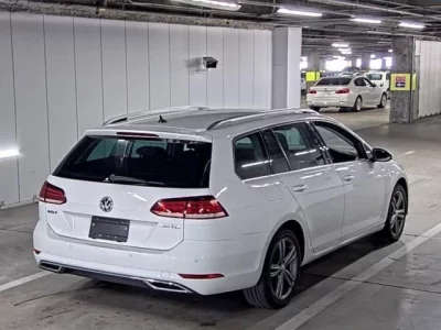 Volkswagen GOLF VARIANT  с аукциона в Японии