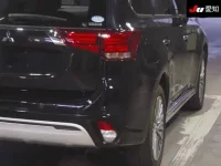 Mitsubishi OUTLANDER PHEV лот № 71370 оценка 4.5  с аукциона в Японии 7