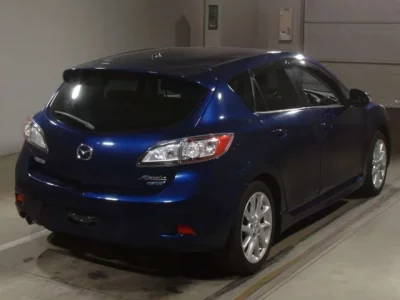 Mazda AXELA  с аукциона в Японии
