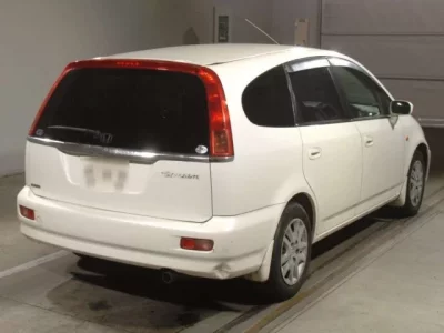 Honda STREAM  с аукциона в Японии