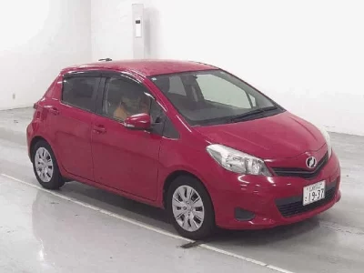 Toyota VITZ  с аукциона в Японии