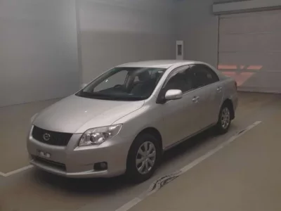Toyota COROLLA AXIO  с аукциона в Японии