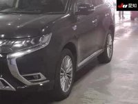 Mitsubishi OUTLANDER PHEV лот № 71377 оценка 4  с аукциона в Японии 6