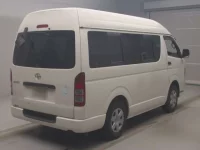 Toyota HIACE VAN лот № 89018 оценка R  с аукциона в Японии 1