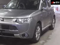 Mitsubishi OUTLANDER PHEV лот № 71379 оценка 3.5  с аукциона в Японии 6