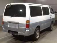 Toyota HIACE VAN лот № 62059 оценка R  с аукциона в Японии 1