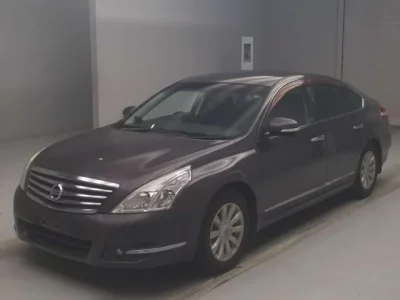 Nissan TEANA
