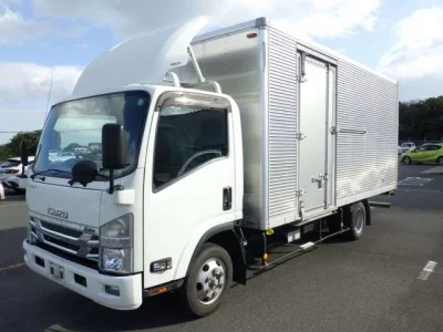 Isuzu ELF  с аукциона в Японии