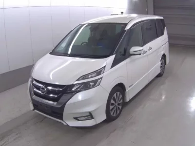 Nissan SERENA  с аукциона в Японии