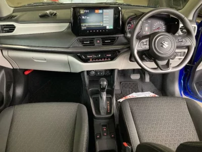 Suzuki SWIFT  с аукциона в Японии