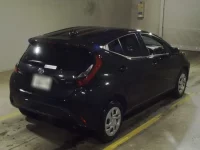 Toyota AQUA лот № 2107 оценка 5  с аукциона в Японии 1