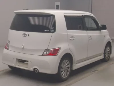 Toyota BB  с аукциона в Японии