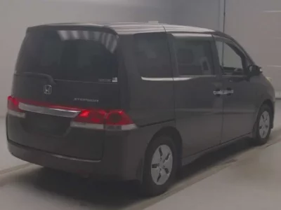 Honda STEP WAGON  с аукциона в Японии