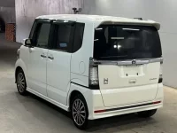 Honda N BOX лот № 3051 оценка 4  с аукциона в Японии 1