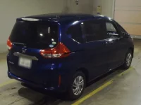 Honda FREED лот № 2113 оценка 4  с аукциона в Японии 1