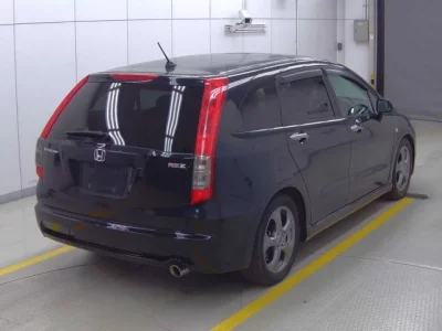 Honda STREAM  с аукциона в Японии