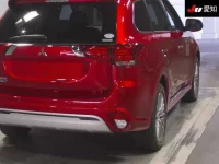 Mitsubishi OUTLANDER PHEV лот № 71401 оценка 4.5  с аукциона в Японии 7