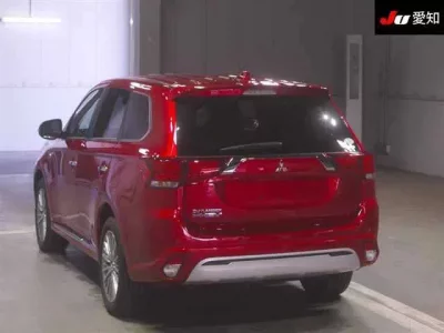 Mitsubishi OUTLANDER PHEV  с аукциона в Японии