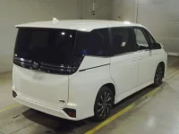 Toyota VOXY лот № 2122 оценка 5  с аукциона в Японии 1