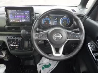 Nissan ROOX лот № 8011 оценка R  с аукциона в Японии 4