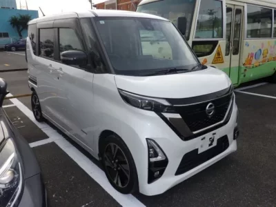 Nissan ROOX  с аукциона в Японии