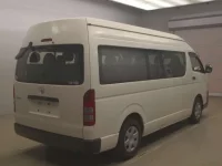 Toyota HIACE лот № 86003 оценка RA  с аукциона в Японии 1