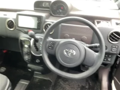 Toyota SPADE  с аукциона в Японии
