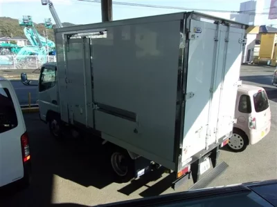 Mitsubishi CANTER  с аукциона в Японии