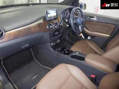 Mercedes-Benz B CLASS