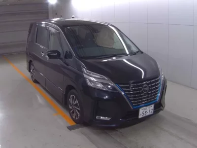 Nissan SERENA  с аукциона в Японии