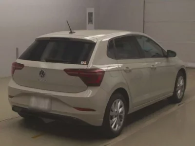 Volkswagen POLO  с аукциона в Японии