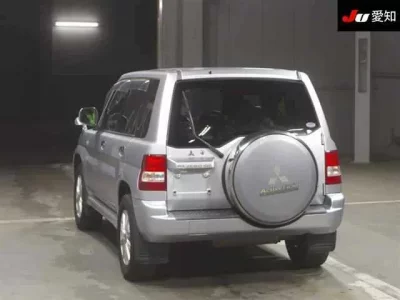 Mitsubishi PAJERO IO
