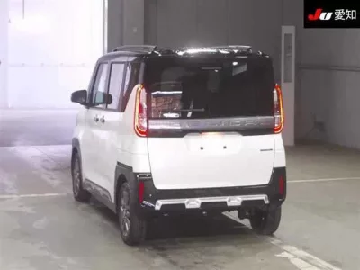 Mitsubishi DELICA MINI