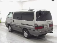 Toyota HIACE лот № 2089 оценка 3.5  с аукциона в Японии 1